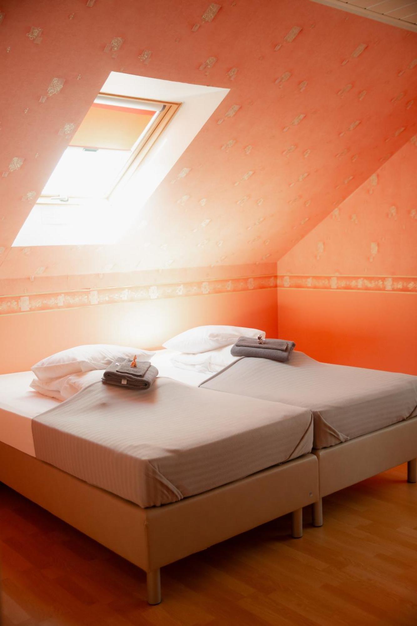Konrad Family Guesthouse Kuressaare Eksteriør billede