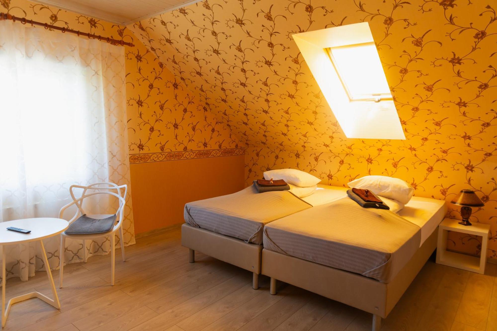 Konrad Family Guesthouse Kuressaare Eksteriør billede