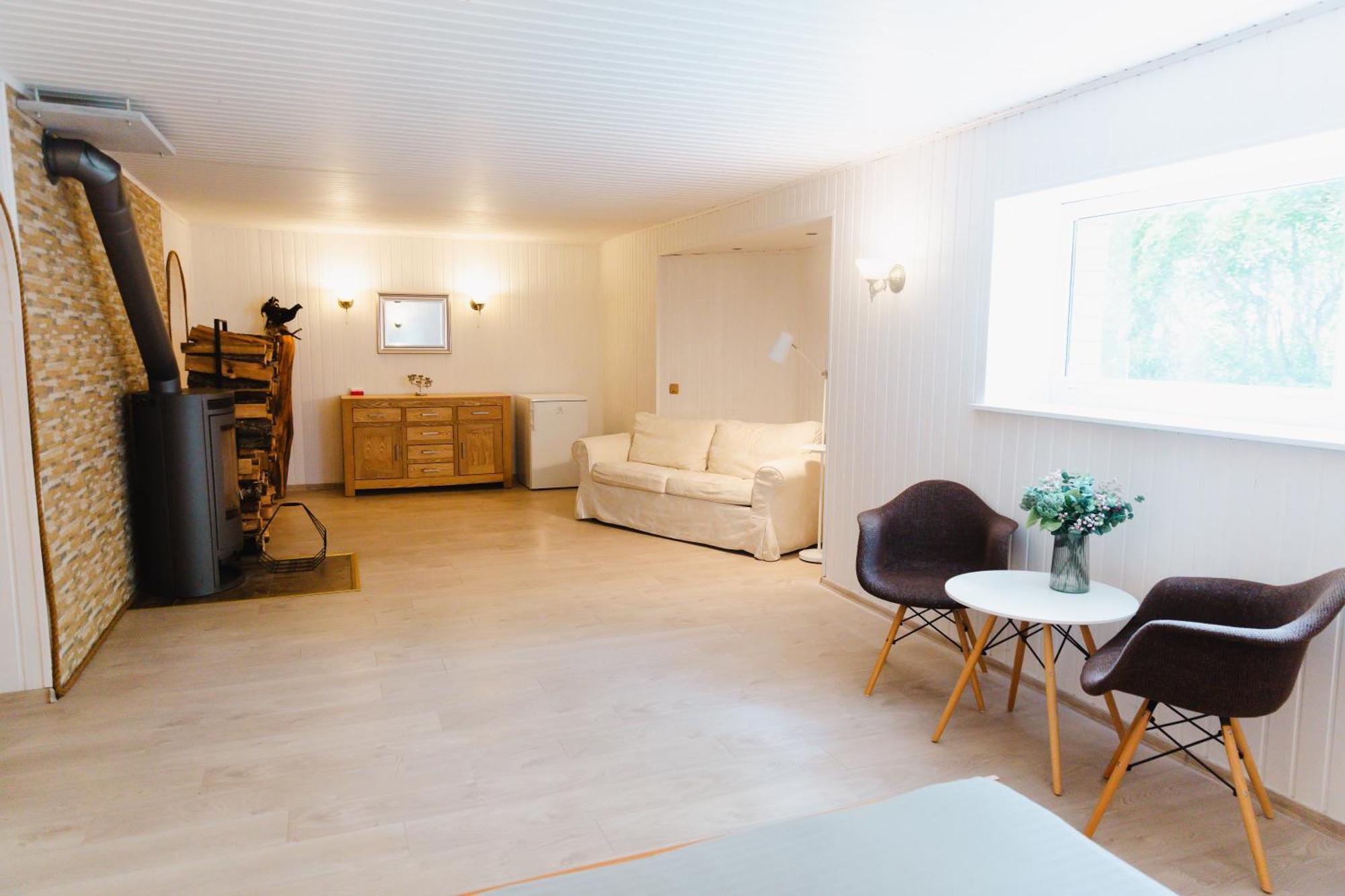 Konrad Family Guesthouse Kuressaare Værelse billede